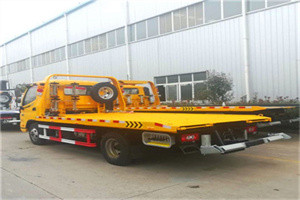 奎文附近拖车救援搭电